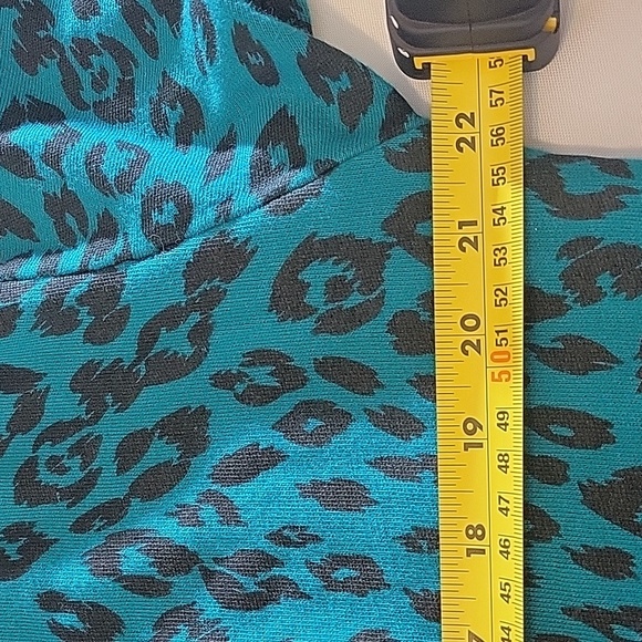 Forever 21 Pullover Sweatshirt Size L - Picture 6 of 8